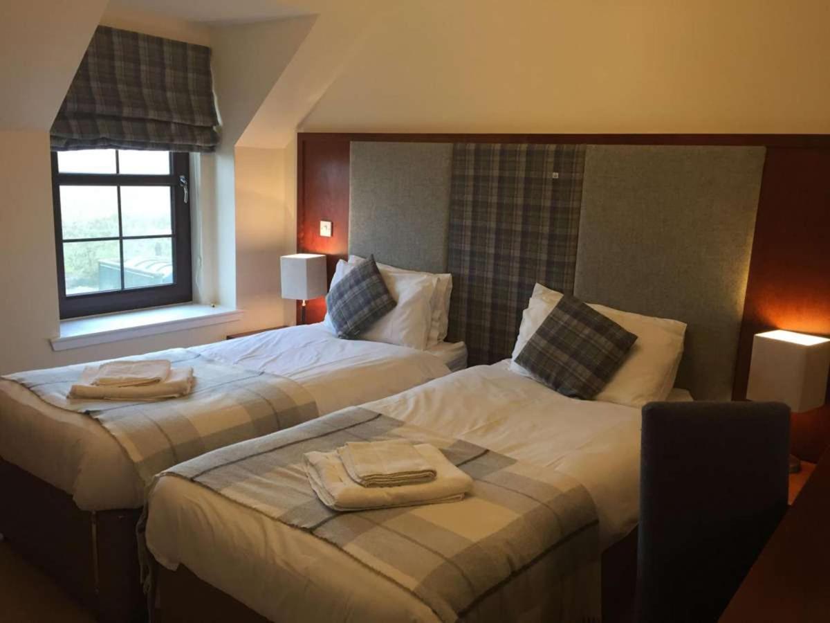 Polochar Inn Lochboisdale Extérieur photo